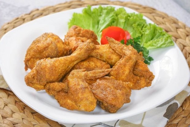 Rah.; Makan Ayam Goreng di Cilacap: Warung yang Bikin Kembali